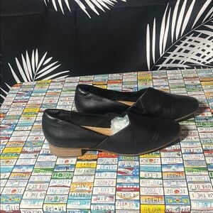 Clarks Collection Women’s Black Leather Loafers Comfort Shoes – Size 8.5W